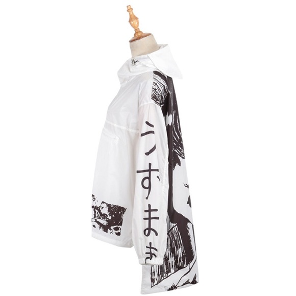 BESTSELLER🌟 The Panic Windbreaker in Ghost White - Picture 4 of 8